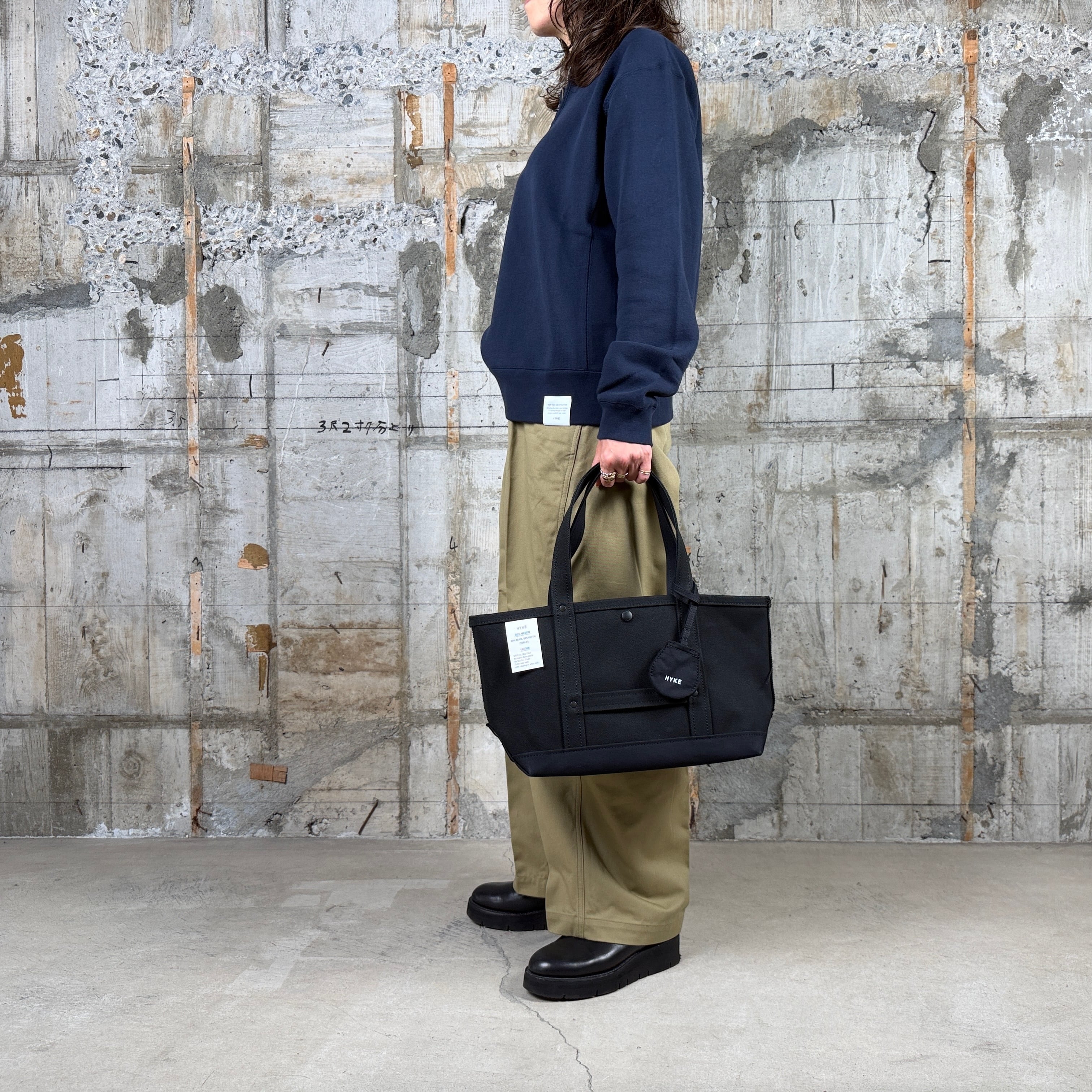 HYKE【ハイク】TOTE BAG (MEDIUM) (19363) | glamour online