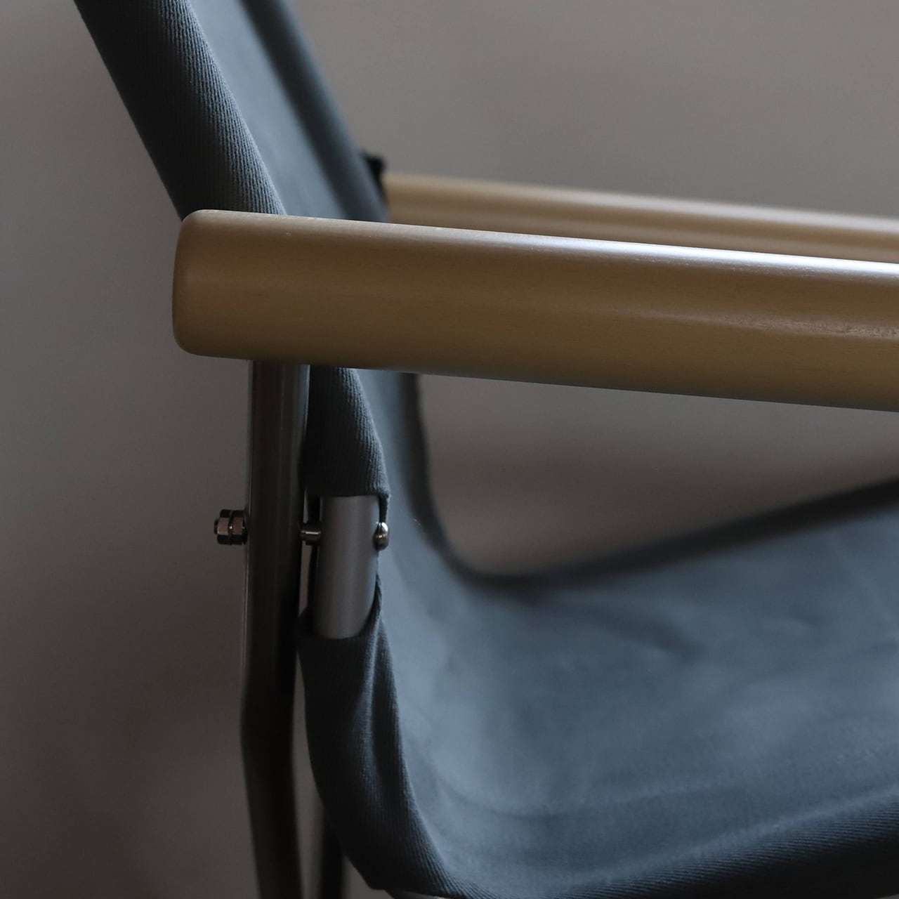 NYchairX80 ニーチェアX80 | アトマダ寝具店