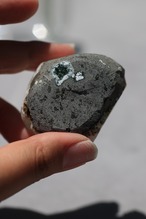 グリーンアポフィライト × スティルバイト 「泉の雫」 Green Apophyllite with Stilbite   ◇ 天然石・鉱物・パワーストーン・原石 | st00288
