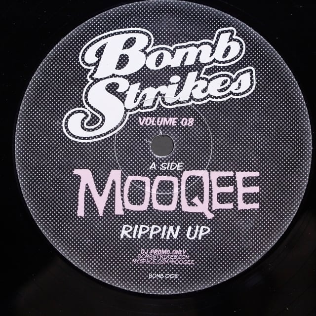 Mooqee / Bomb Strikes Volume 08 [BOMB008] - 画像1