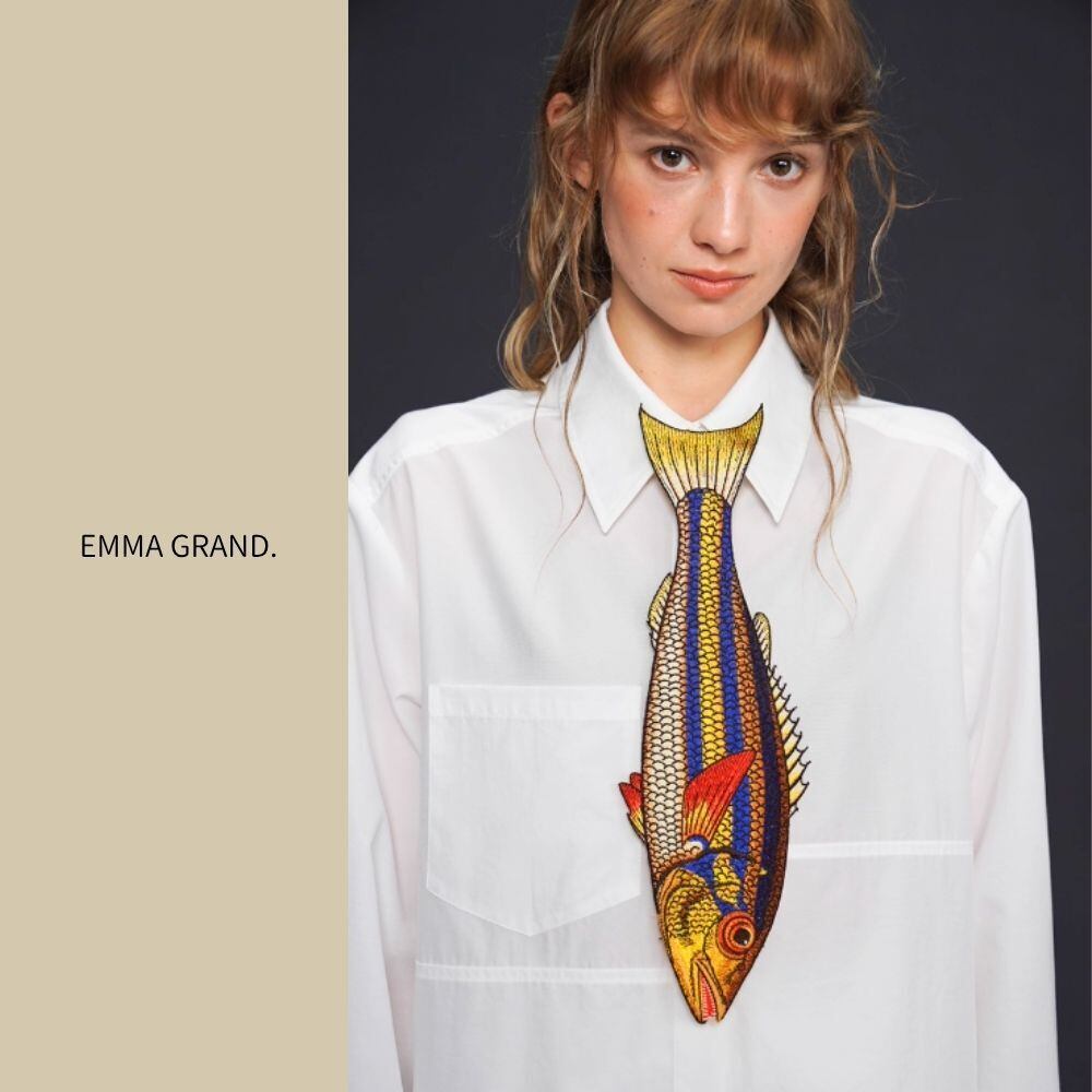 黄金の潮を泳ぐサバ刺繍ネクタイ E00568 | EMMA GRAND