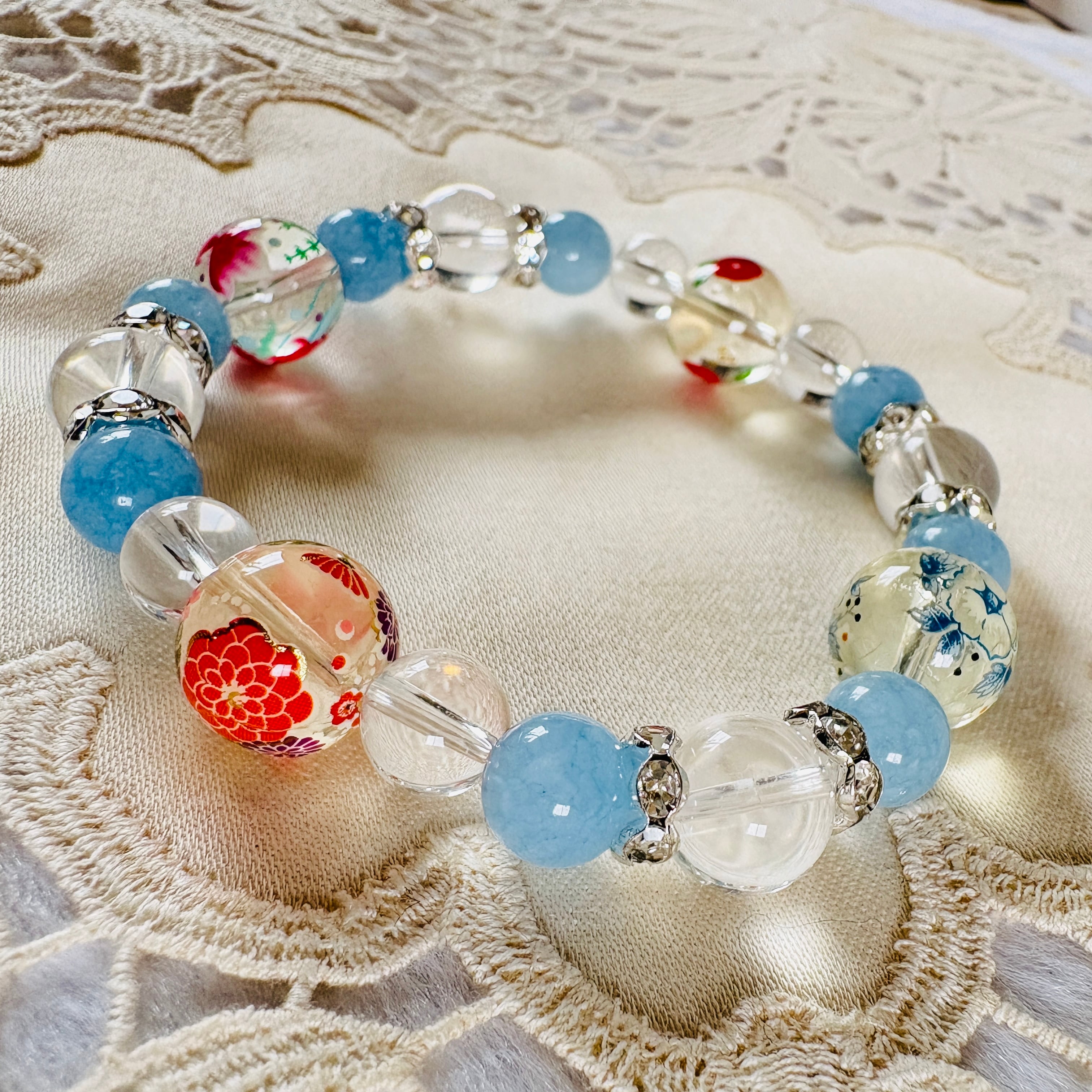 桜瑪瑙 金魚 アクアマリン ブレスレット 金魚と和花の水晶×アクアマリンのブレスレット｜水の中の夏、涼やかで