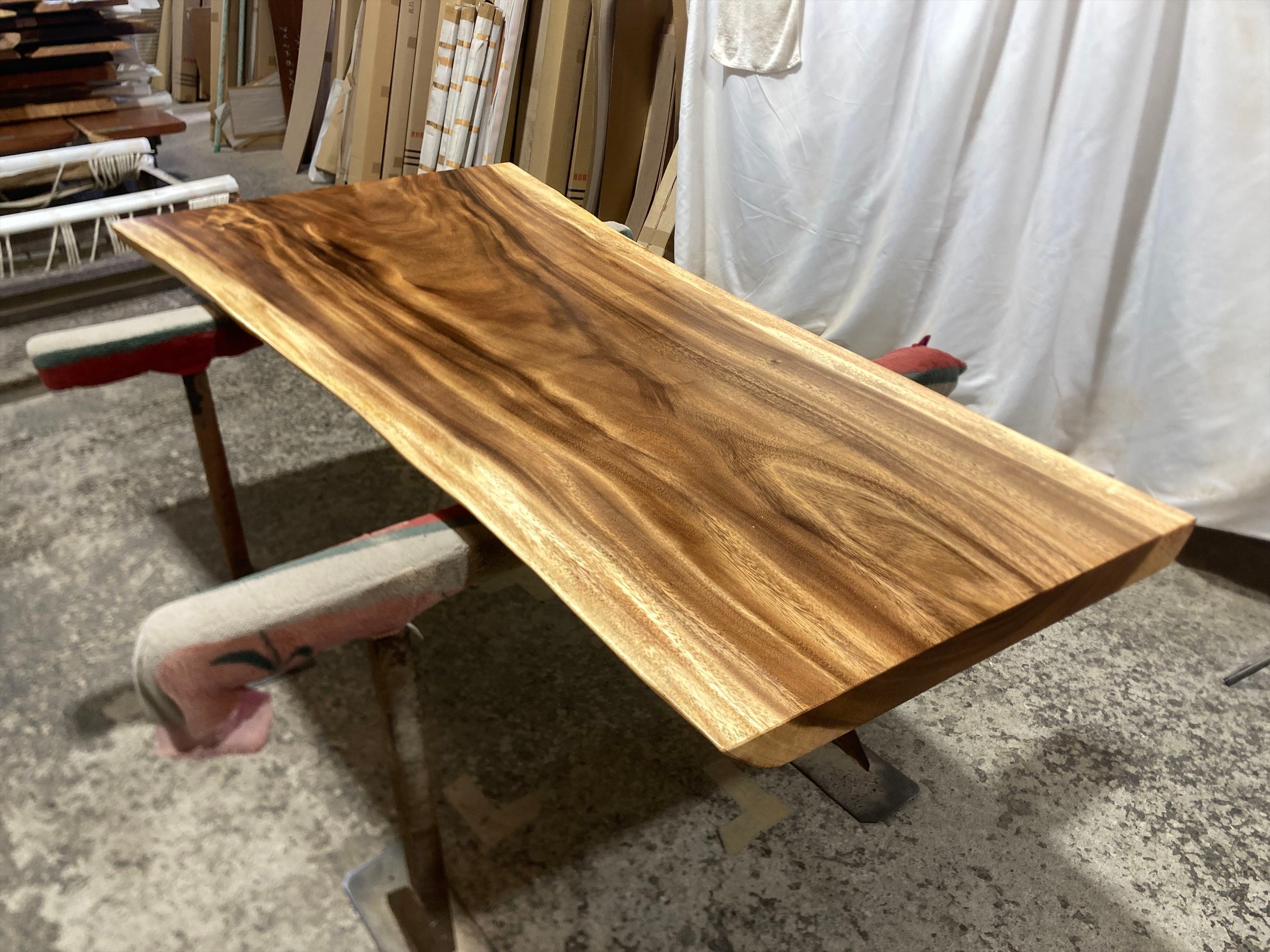 モンキーポッド9213 一枚板無垢 乾燥材 1990x520-920x48mm