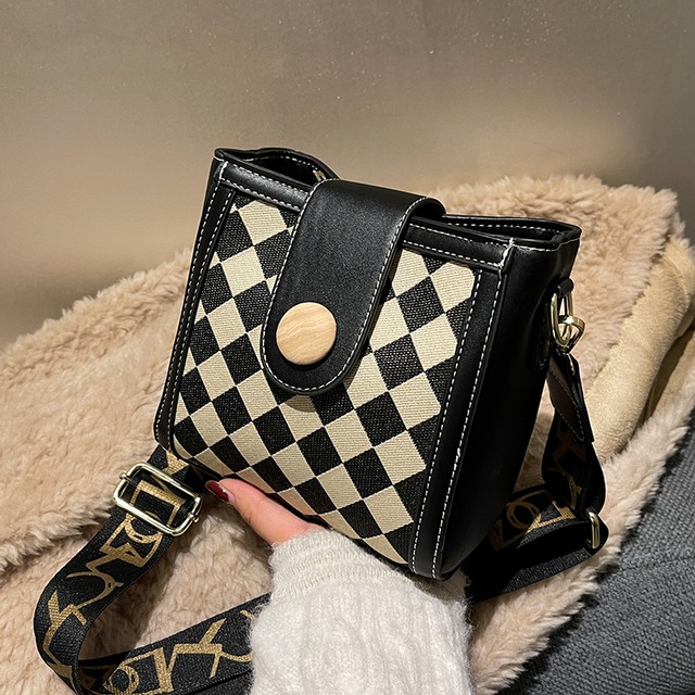 オータムウィンター 秋物 冬物 メッセンジャーバッグ ワイドショルダー 手作りハンドバック20419875696