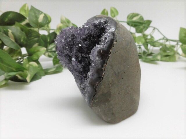 【送料無料】【高品質】 ウルグアイ産アメジスト no.6