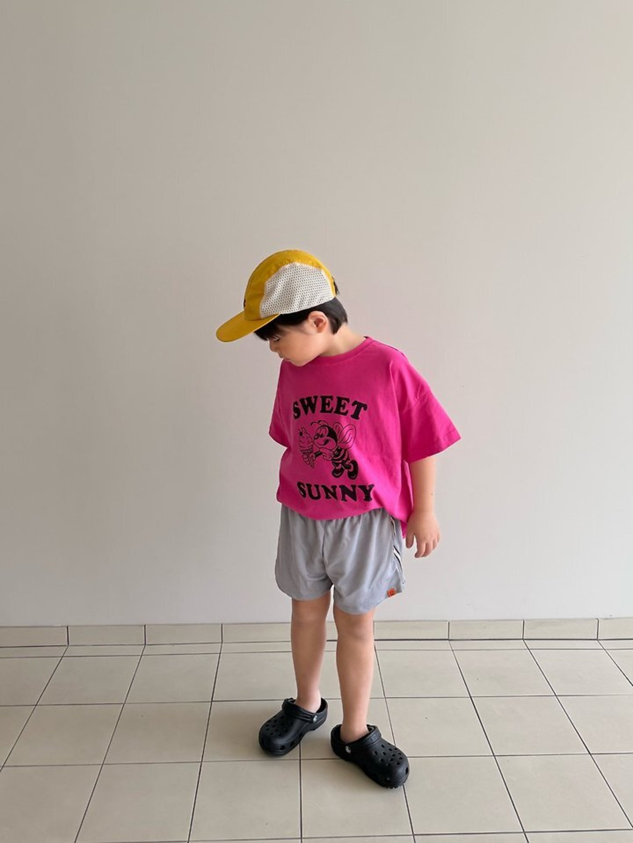 【取寄/韓国直送】CantucciStudio 26/SM ミツバチTシャツ