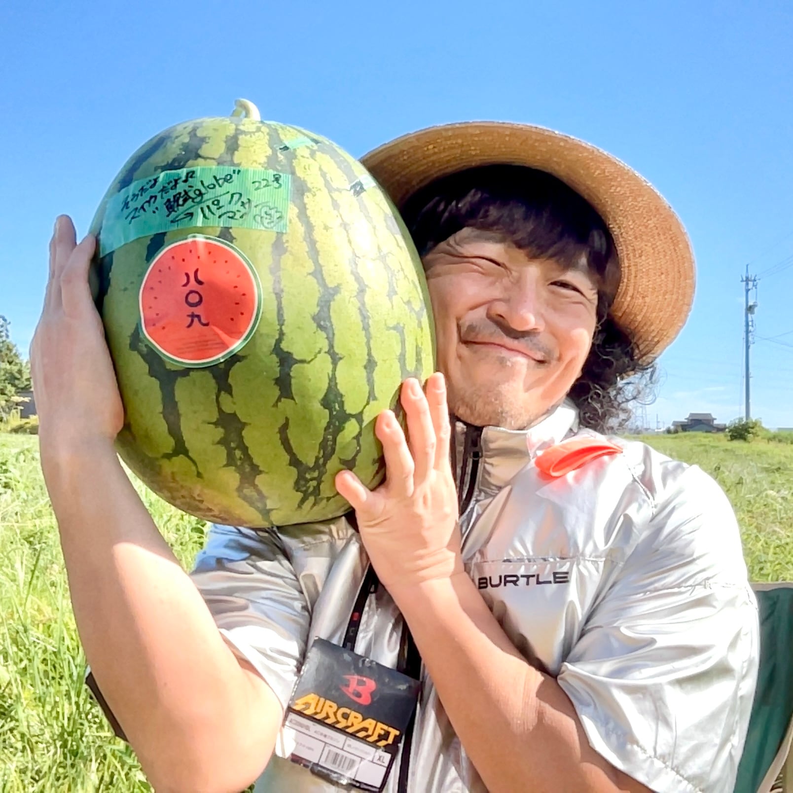 ジャンボ:パークスイカー 22号 (12.6kg)