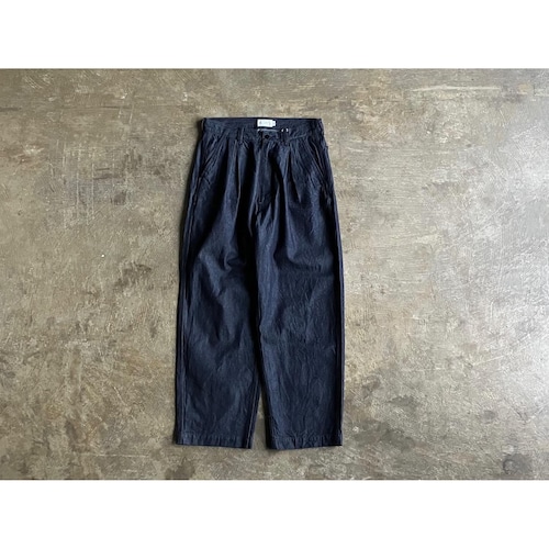 STILL BY HAND(スティル バイ ハンド) 10oz Inbox Pleat Denim Trousers