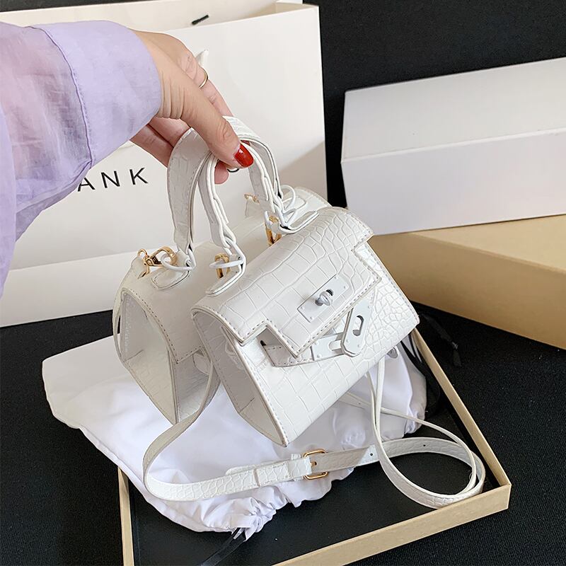 テクスチャードメッセンジャースモールバッグ2020サマーニューウェーブインワイルドショルダーバッグネットレッドファッションレディケリーバッグ Tiancai_Wing_Bag0944552