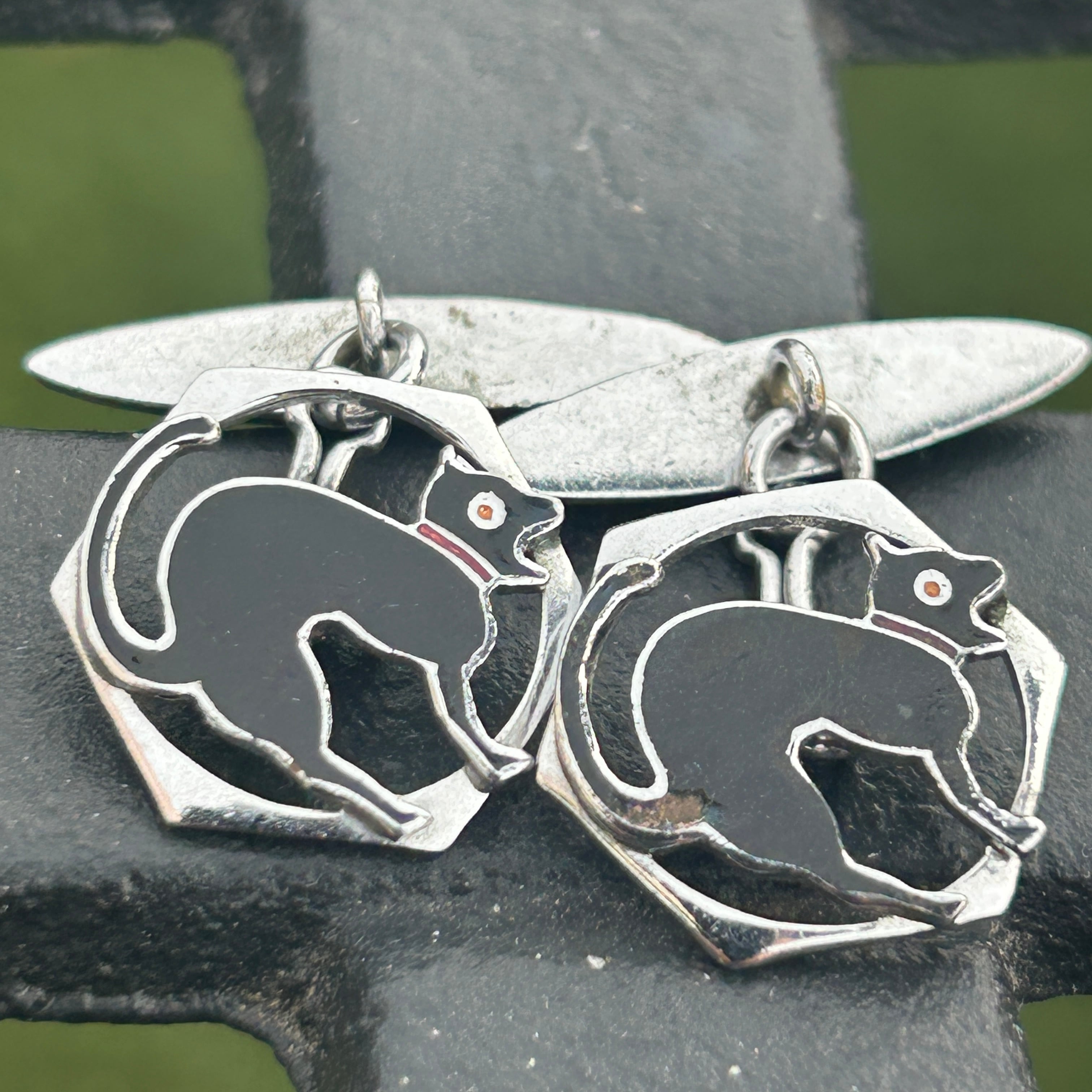 アンティーク　和製ヌーボー　黒猫のカフス