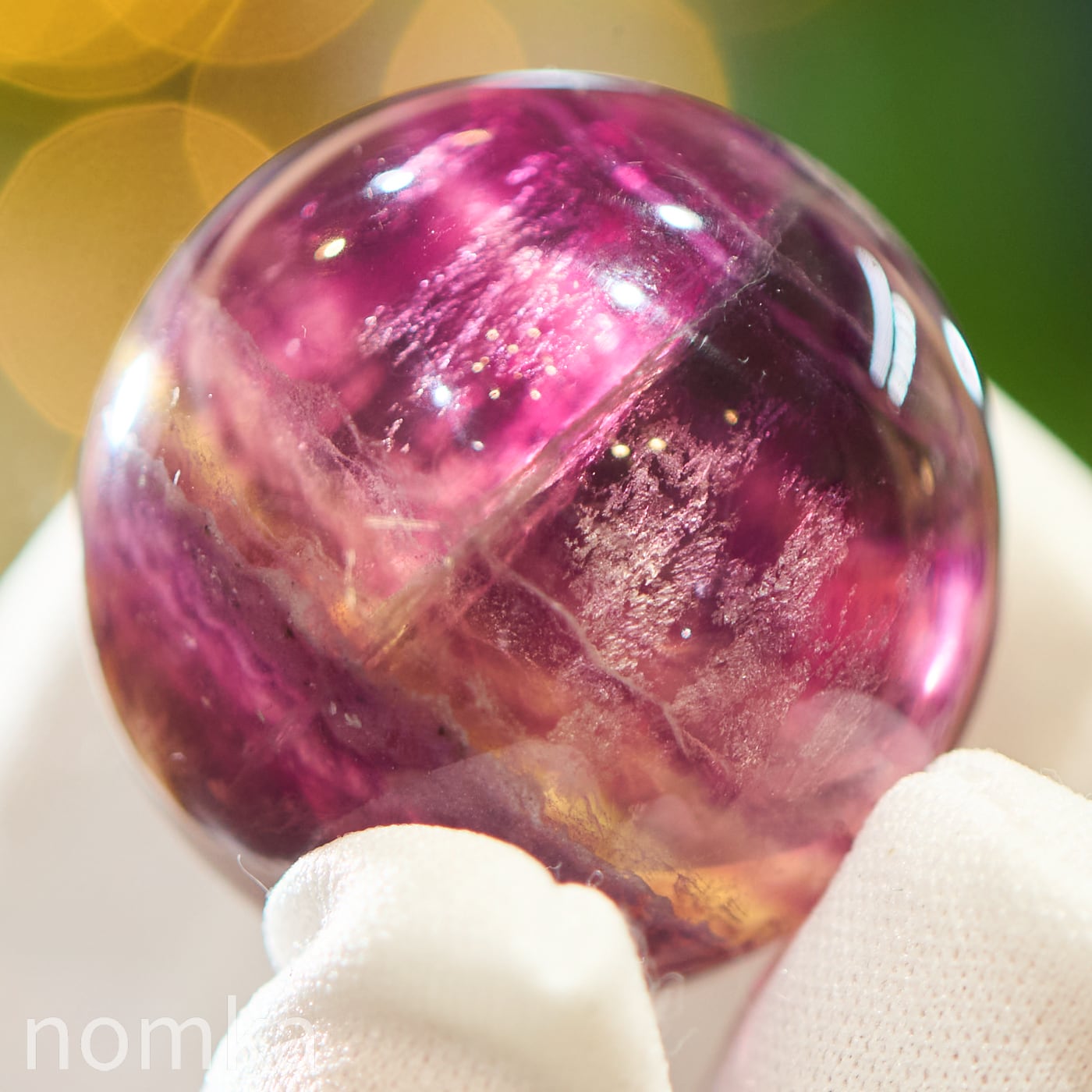 【幾重にも重なる夢の欠片】中国産レインボーフローライト 35mmスフィア nsp-0022