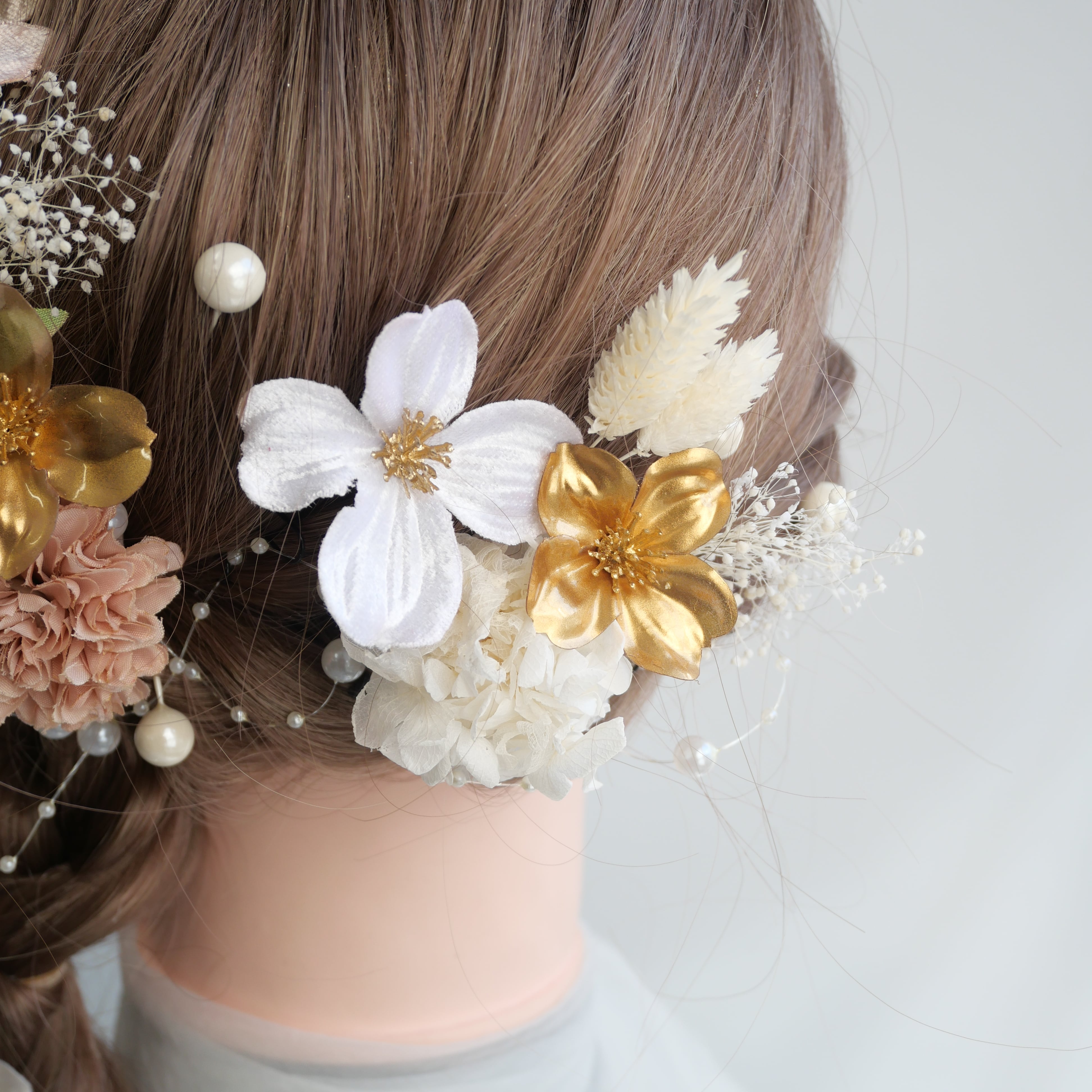 A082 白 ダリアの髪飾り 成人式 卒業式 前撮り 結婚式 水引 | Lomeri