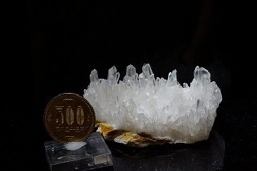 中国産ミニ水晶クラスター約107g 