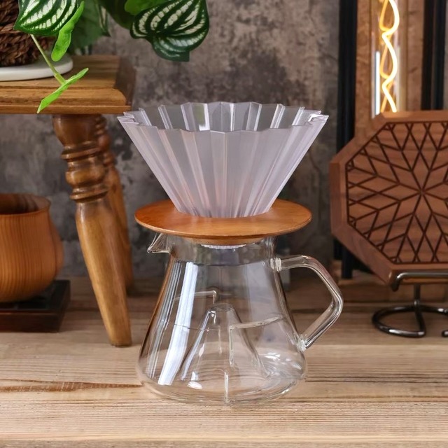 ICOSA AVENSI Wave Cyclone Sensory Carafe Standard