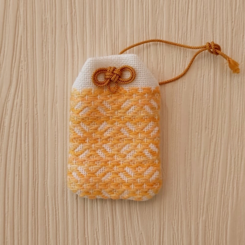 こぎん刺し お守り袋 くるびから | koginning cerisier