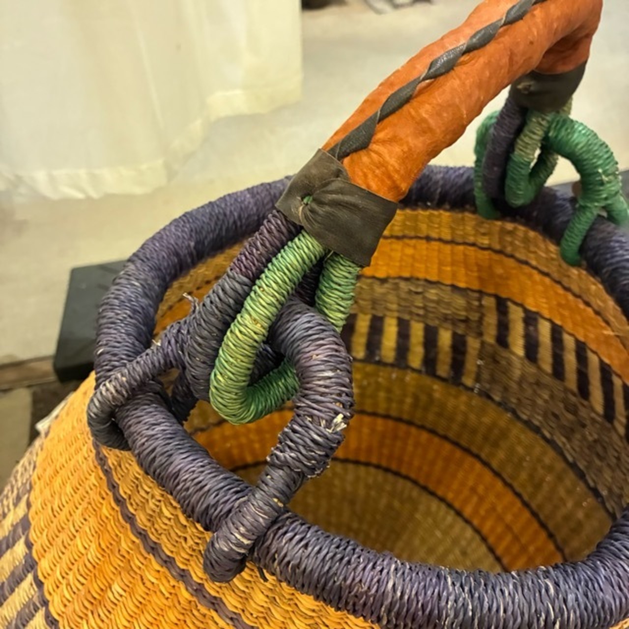 Burkina Faso Bolga Basket Pot　ブルキナファソ　ボルガバスケット　ポット　E　アフリカ　カゴ　籠　ワンハンドル　インテリア収納　1点もの　グルスィバスケット　ブルキナバスケット