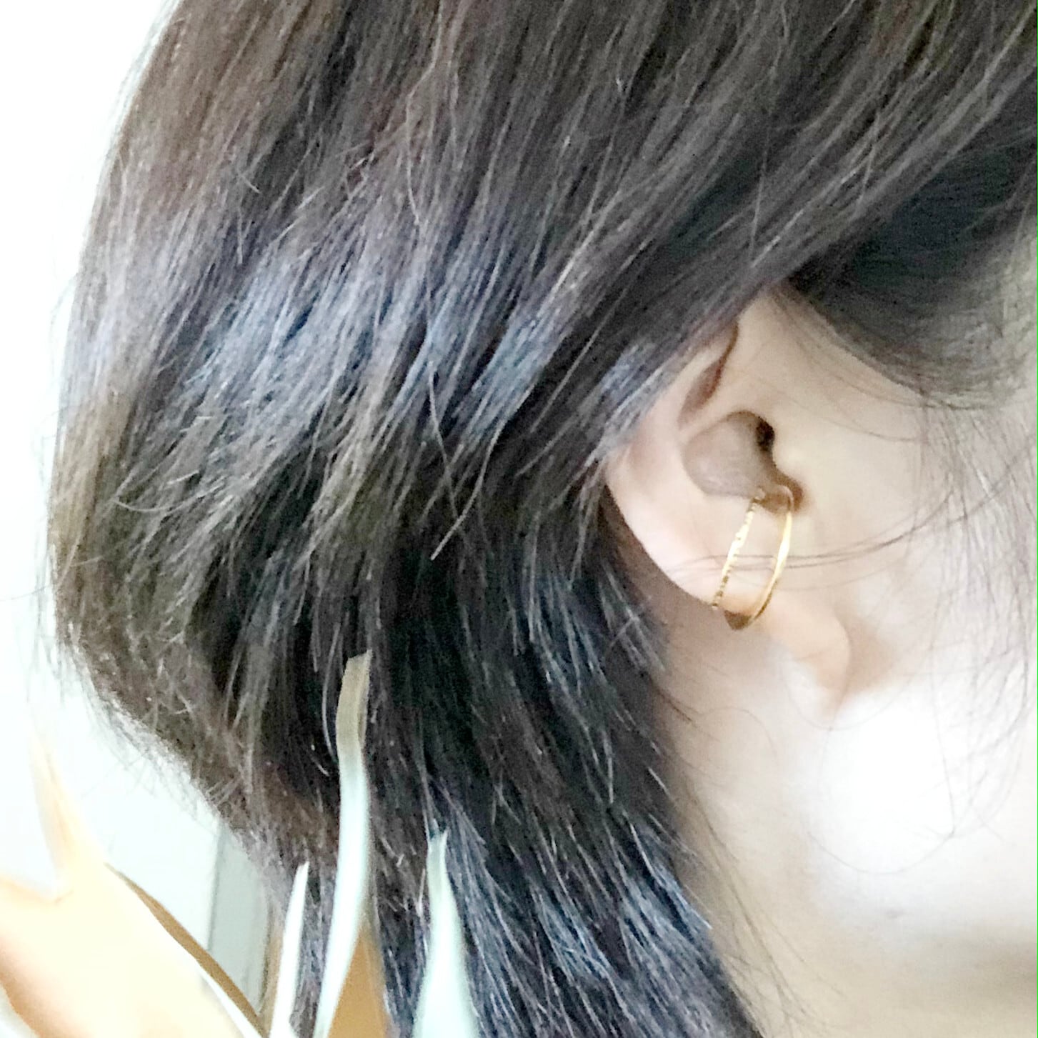 AU-750-IOS イオッセリアーニ ガーネット ピアス K18 AU-750-IOS イオッセリアーニ ガーネット ピアス K18 王冠 セリア