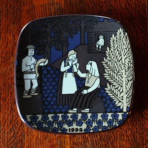 ARABIA Year Plate / アラビア イヤー プレート【C】〈 北欧・フィンランド・食器・皿・アンティーク・ヴィンテージ 〉114249