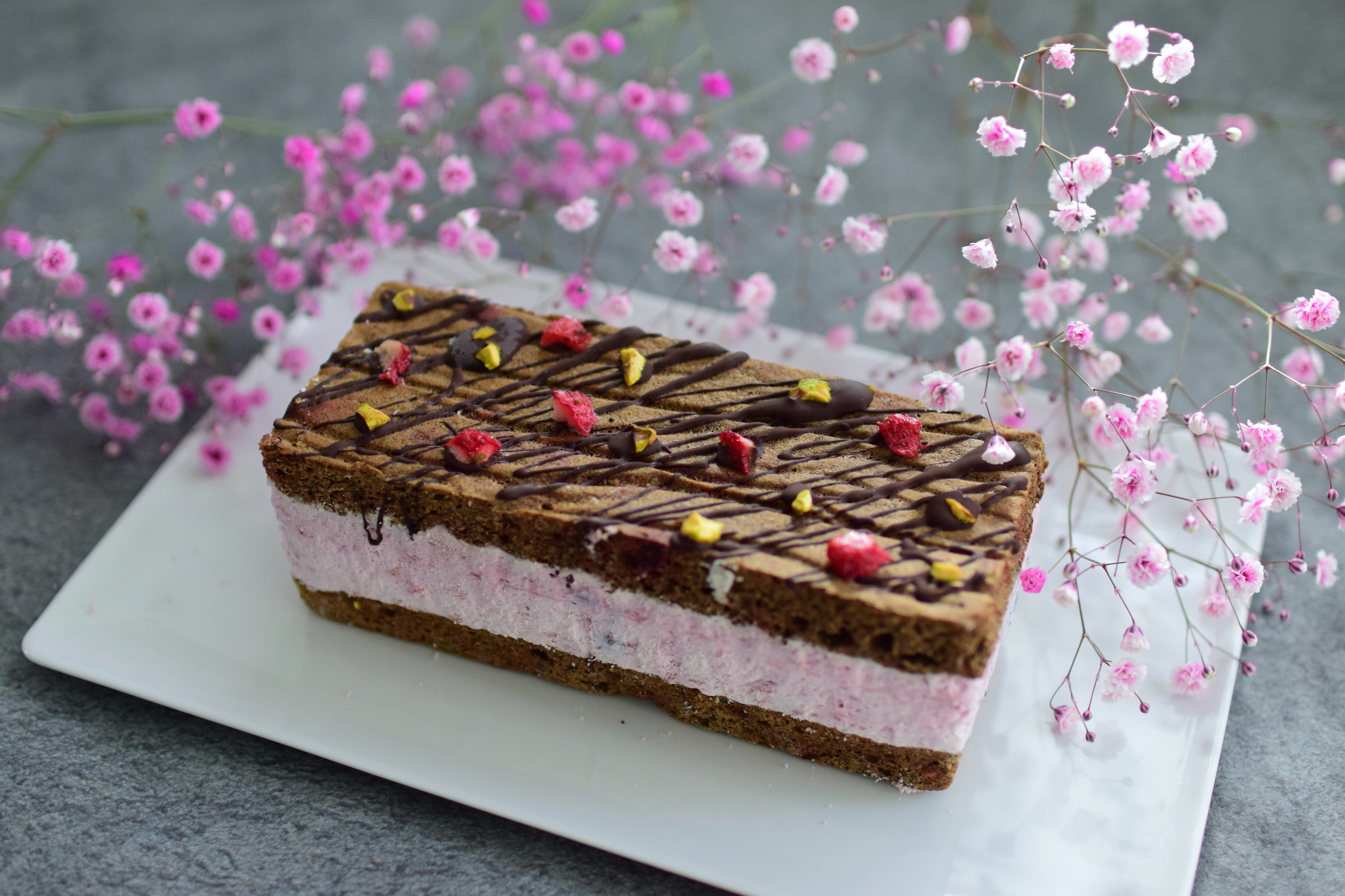 【お試しにいかが？】バレンタインスペシャルバージョンビーツの葉とラズベリークリームのチョコレートVEGGI de PANハーフサイズ