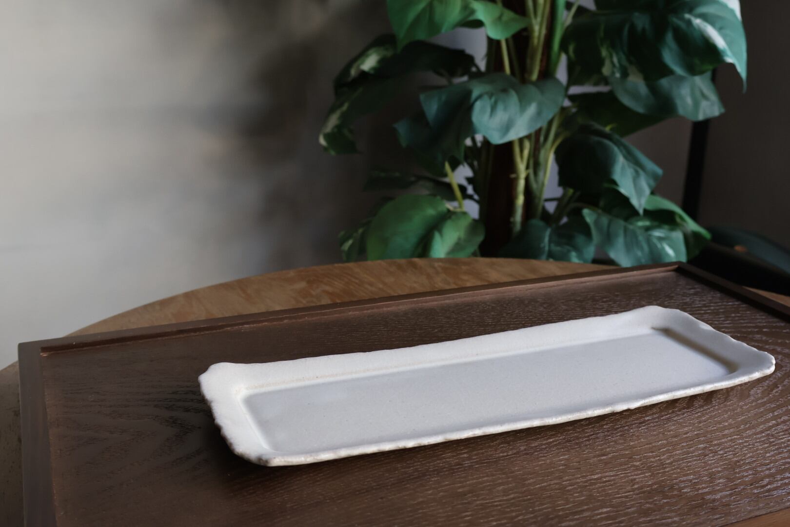 AIKA CRAFT(アイカクラフト) 隈切り長皿 朝霧