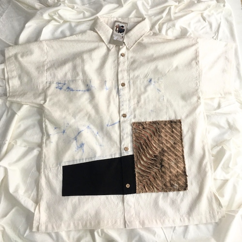 アートパッチシャツ（ユニセックス）