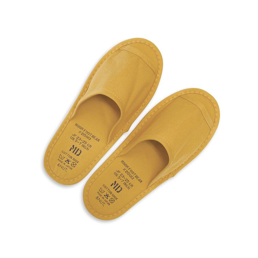 215013 ROOM_FOOTWEAR M / YELLOW