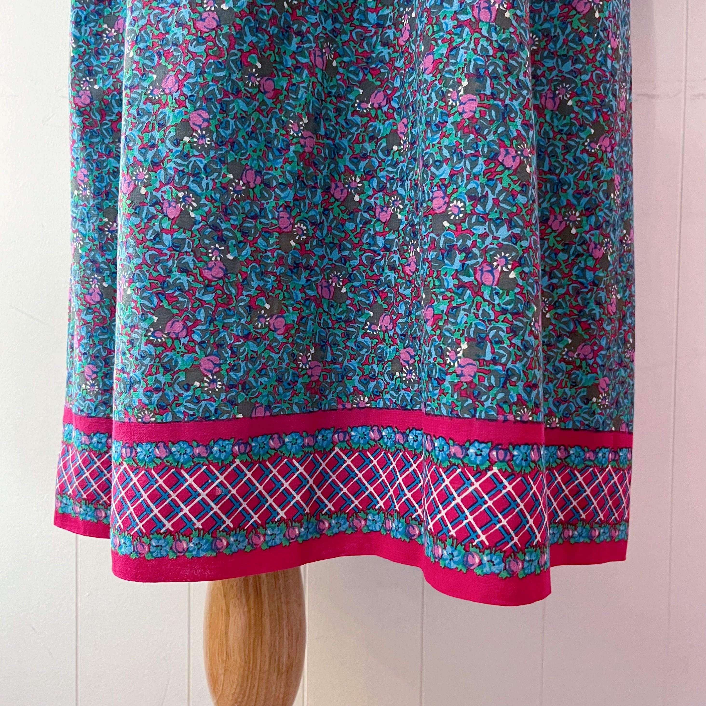 pink line flower gather one-piece
