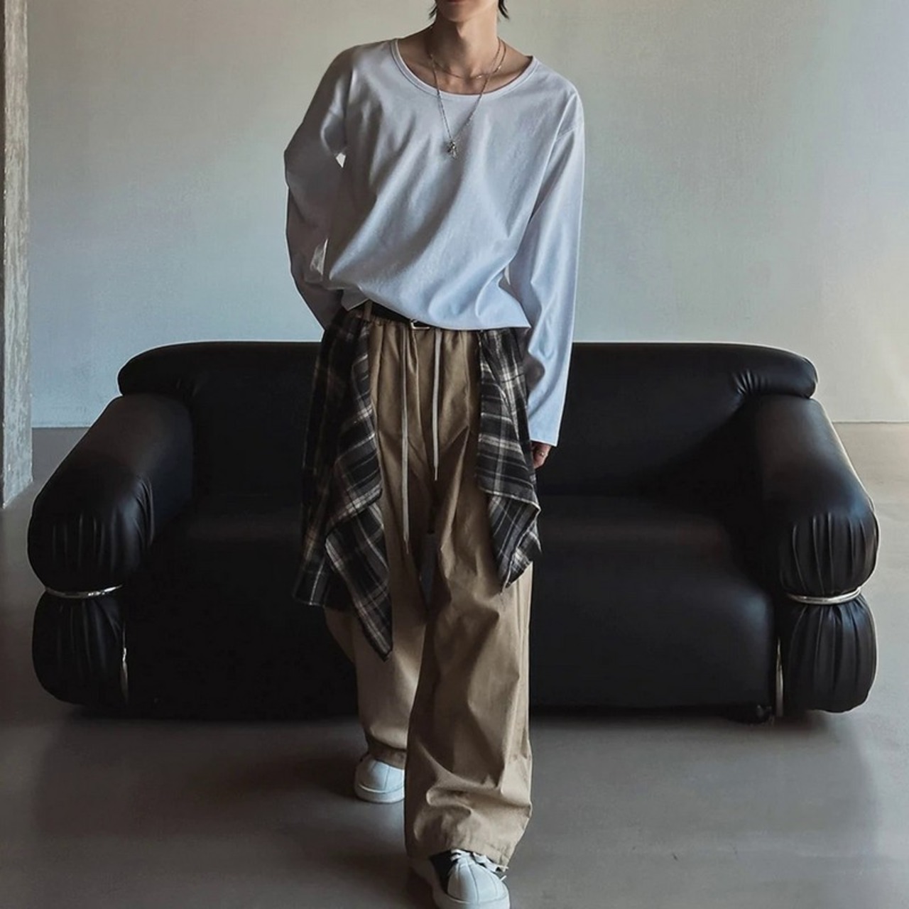 リラックスワイドネックロングTシャツ　1296