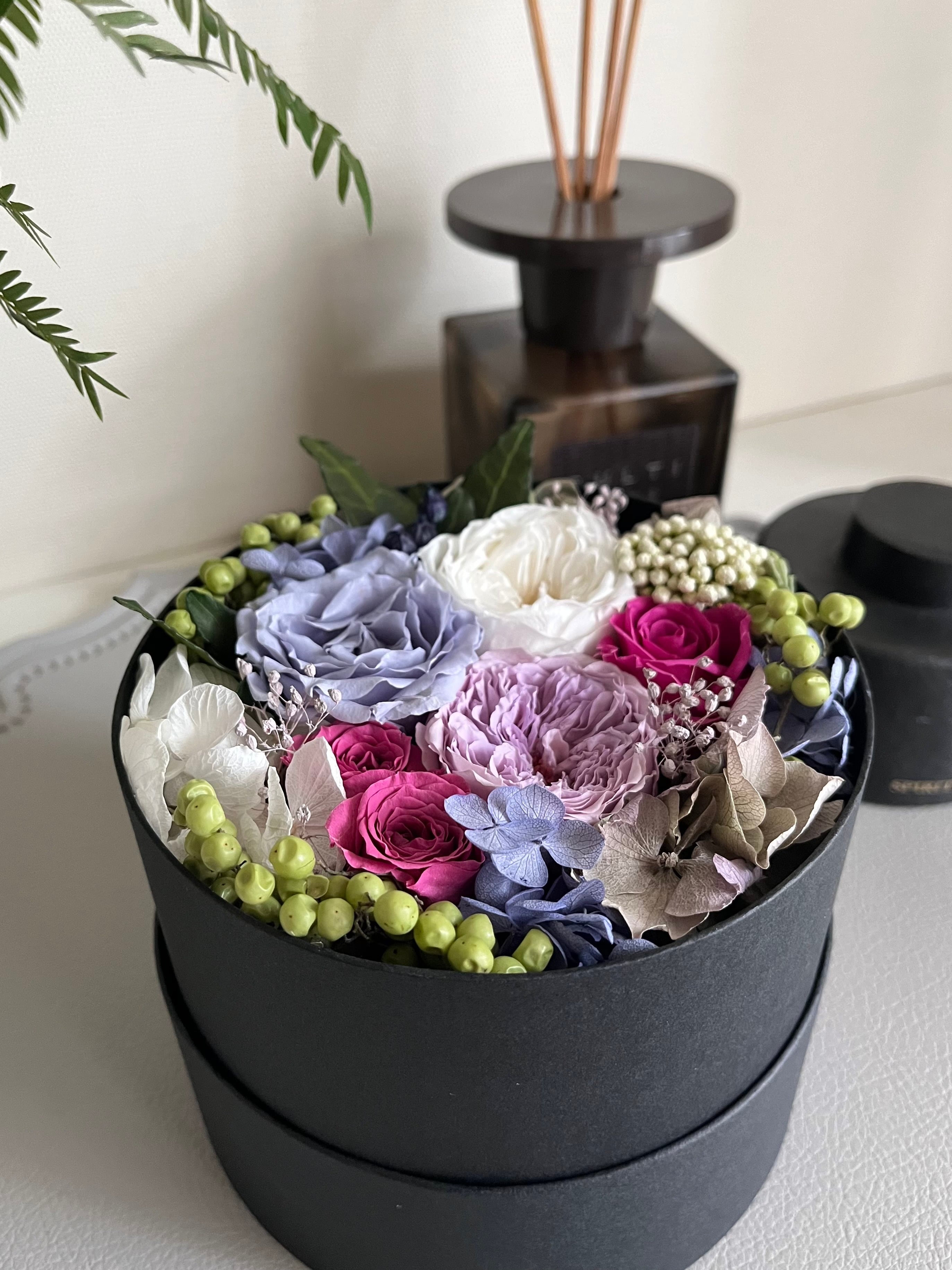 Marie 艶やかでミステリアスなアレンジBOX〔プリザーブドフラワー/結婚