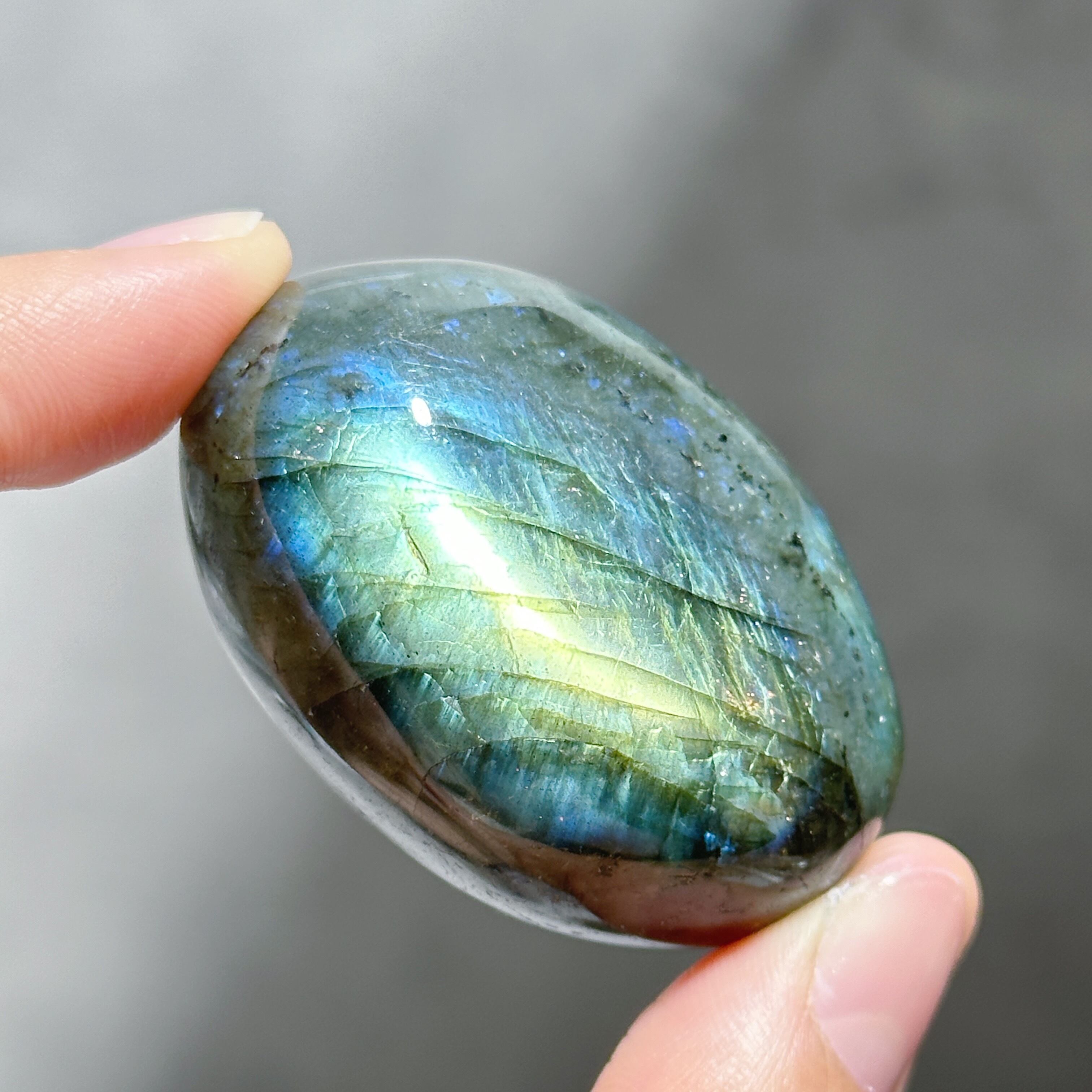 ラブラドライト パームストーン31◇ Labradorite palm stone ◇天然石
