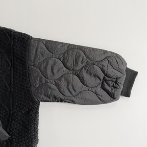 Quilting docking knit blouson (black)