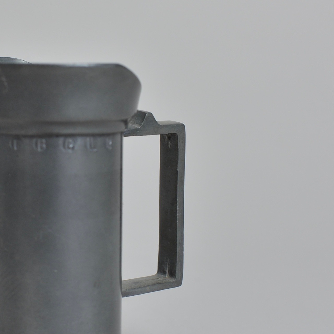 Pewter Measure Cup / ピューター メジャー カップ〈 ピューター / ブロカント / 一輪挿し / アンティーク / ヴィンテージ 〉112260