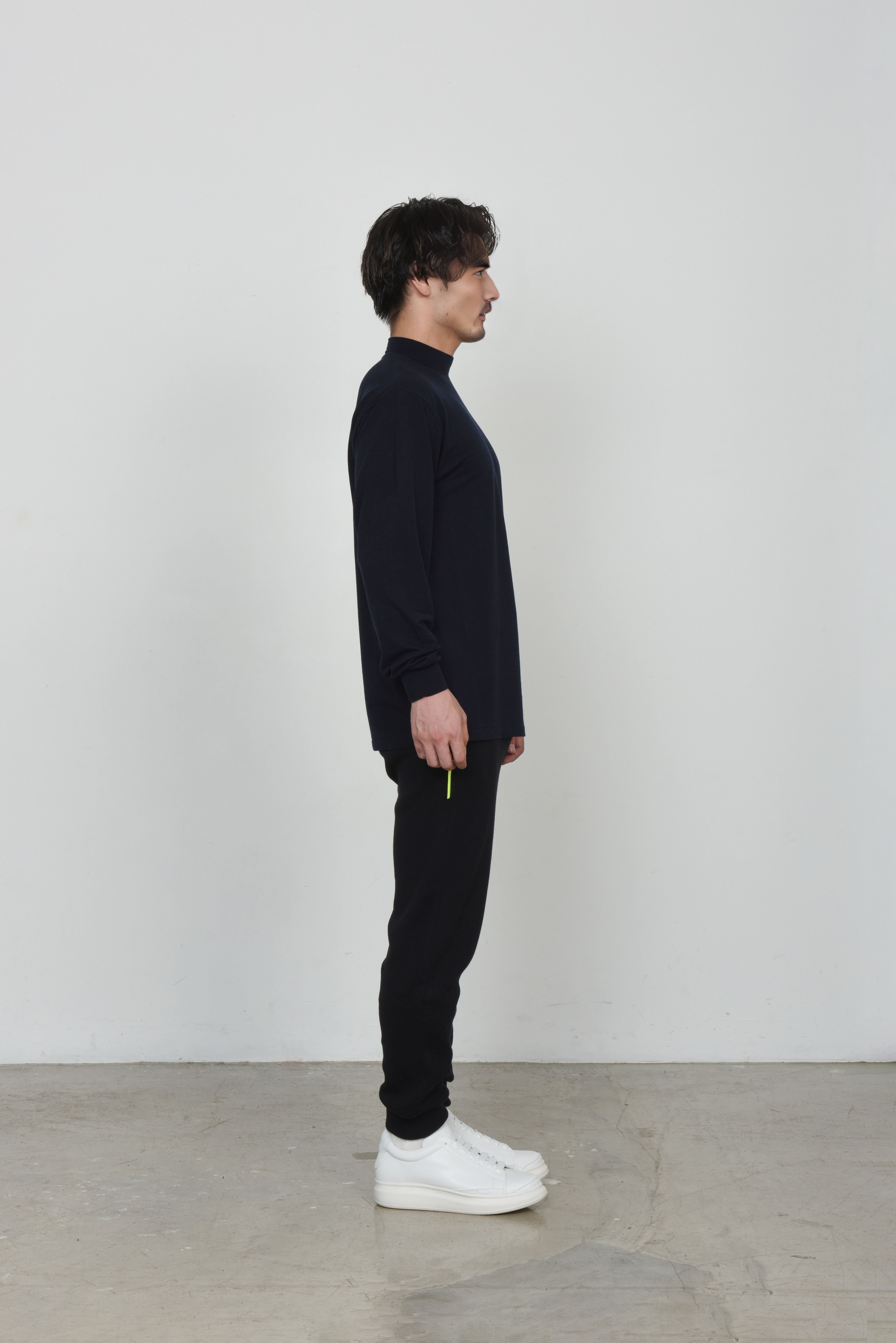 MOCK NECK D.NAVY | lolo