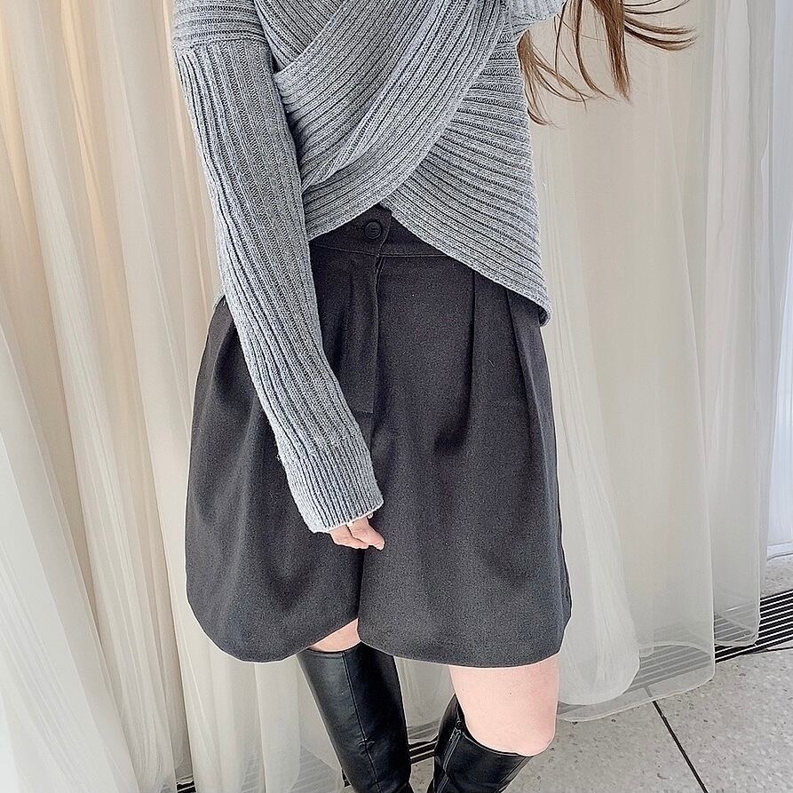 Tuck half pants / gray (12月中旬頃発送予定)