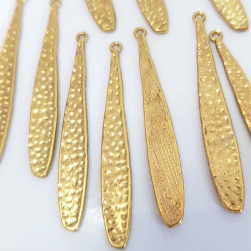 送料無料◇【ゴールド】ロングドロップチャーム