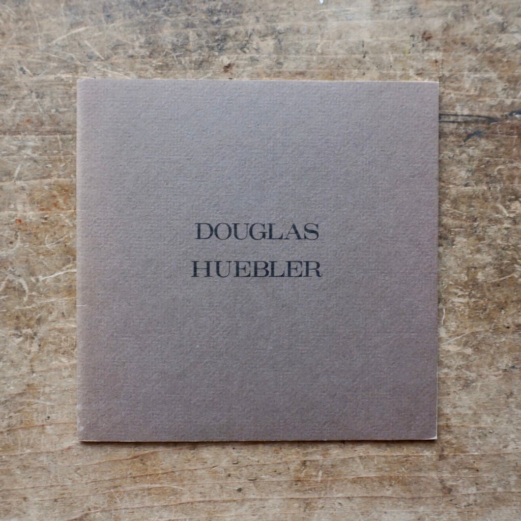 【絶版洋古書】ダグラス・ヒューブラー　Douglas Huebler　Holly Solomon Gallery, NY (1990) [310194544]