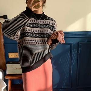 アソート柄ボトルネックニット　A1220