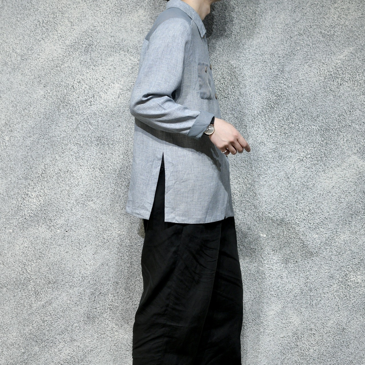 switching design sheer shirt