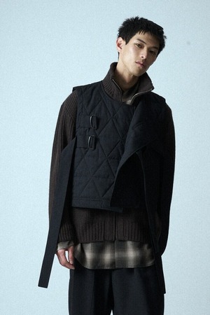 Quilted W Belt Vest / ﾄﾛﾋﾟｶﾙｳｰﾙ  ﾀﾞｲﾔﾓﾝﾄﾞｷﾙﾃｨﾝｸﾞ/ M734-V51-116
