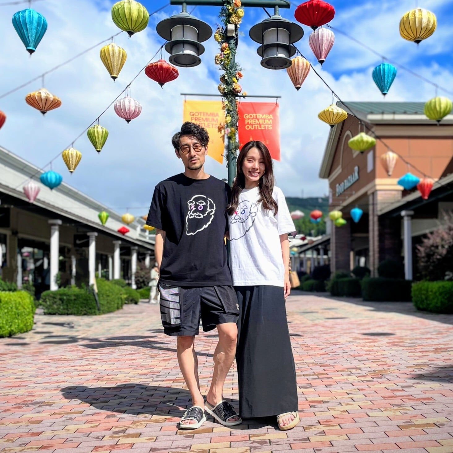 SALE 30％OFF】XOダーウィン T-シャツ “Black” | charLOSE darWIN