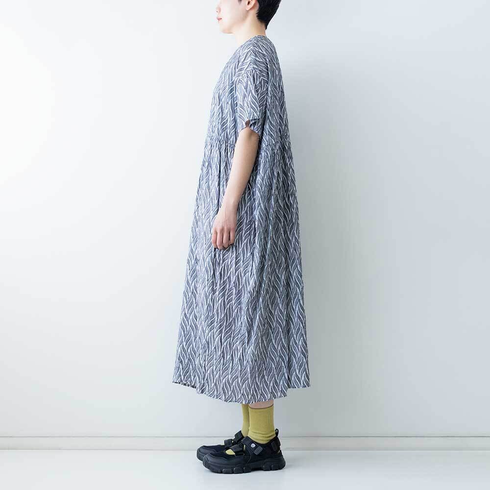 mizuiro ind カットジャガードクルーネックギャザーワンピース | LASQ