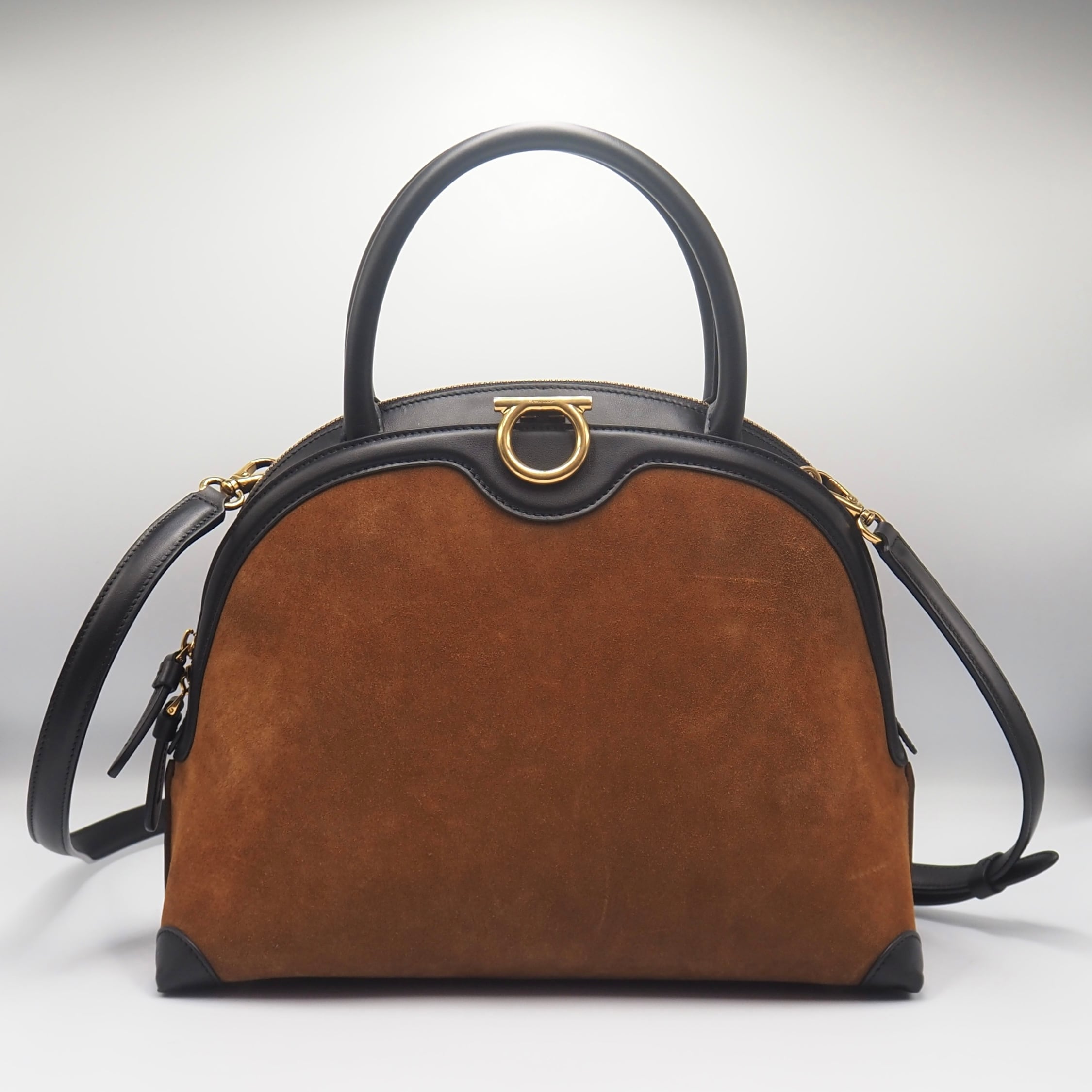 Ferragamo ガンチーニ ハンドバック ショルダーバッグ フェラガモ 付属品付き