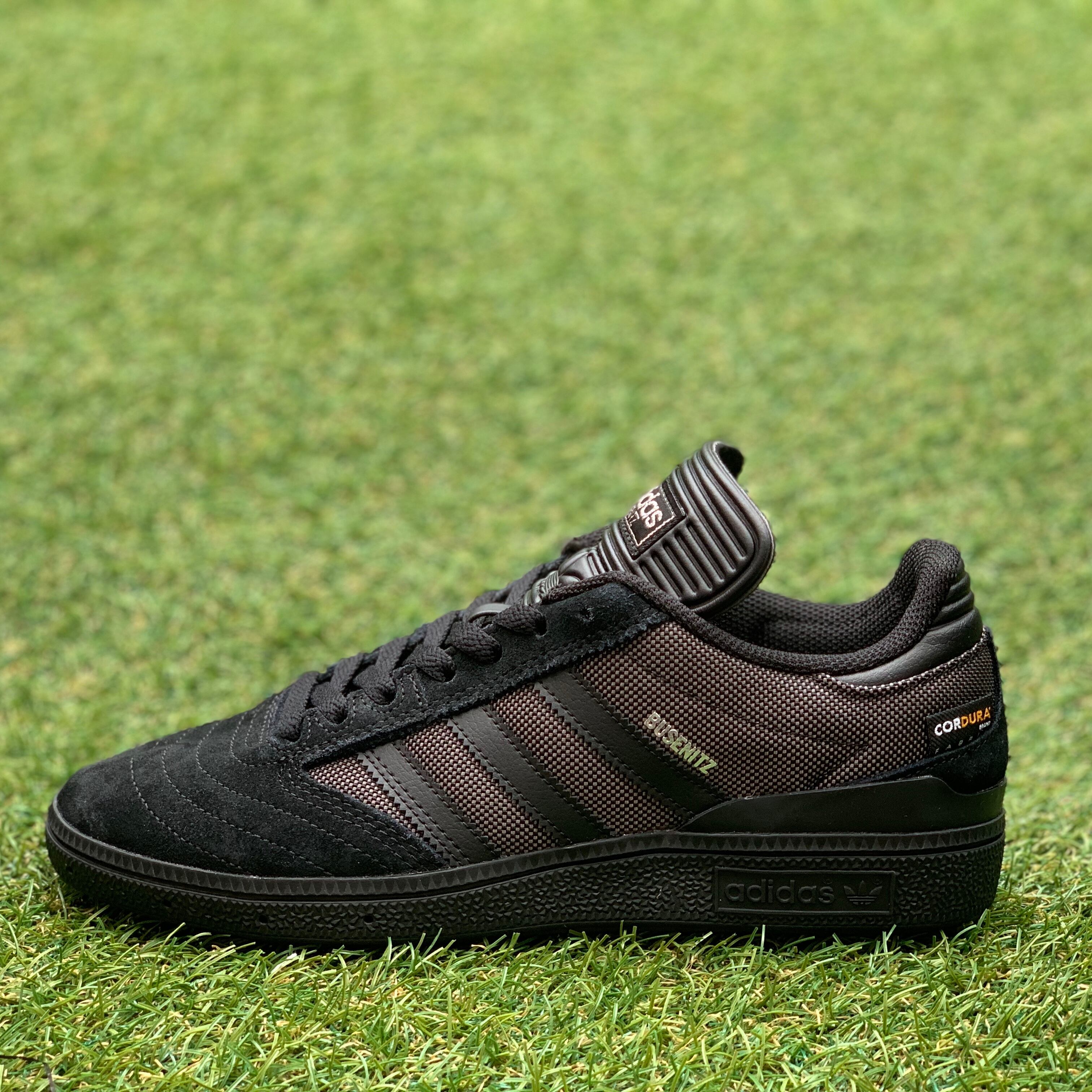 adidas BUSENITZ アディダス ブセニッツ D989