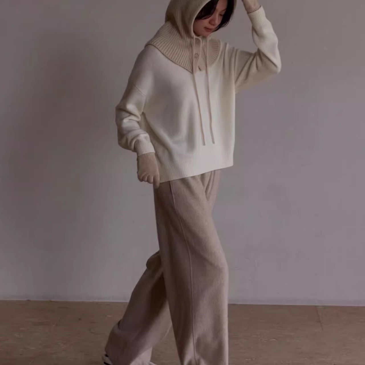 Soft Knit Balaclava T3906