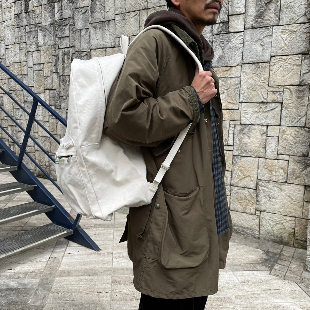 AMIACALVA(アミアカルヴァ) / Washed Canvas Backpack(L) -WHITE- | Signs powered by  BASE