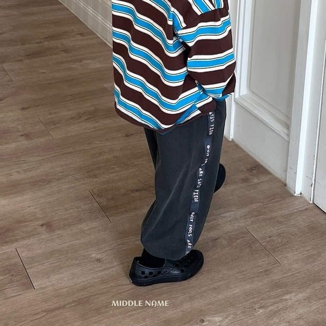 *即納* MIDDLE NAME ピグメントテープジョガーパンツ