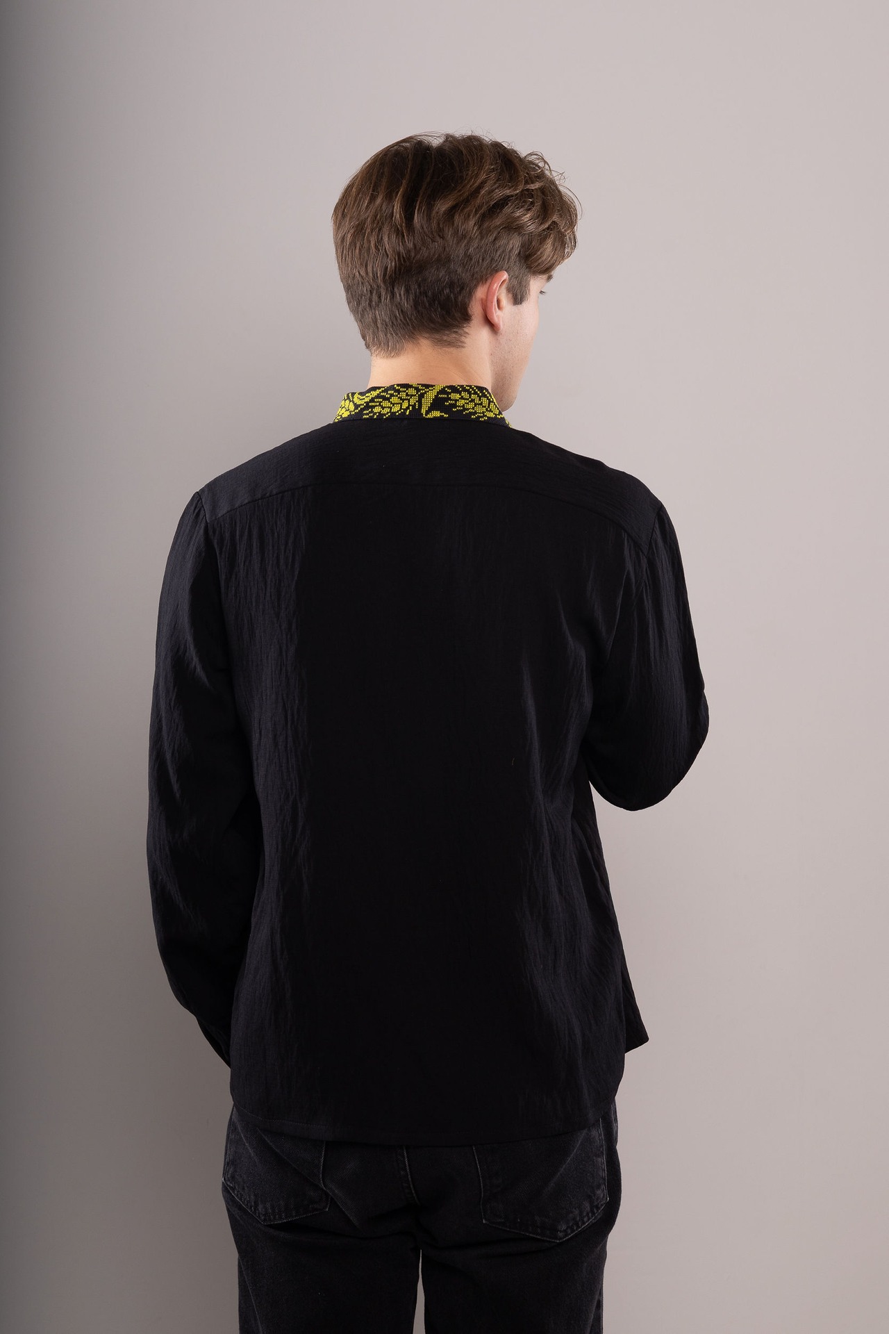 ウクライナ刺繍ヴィシヴァンカ（黒）クロスステッチ手刺繍　Lサイズ　メンズ - 5