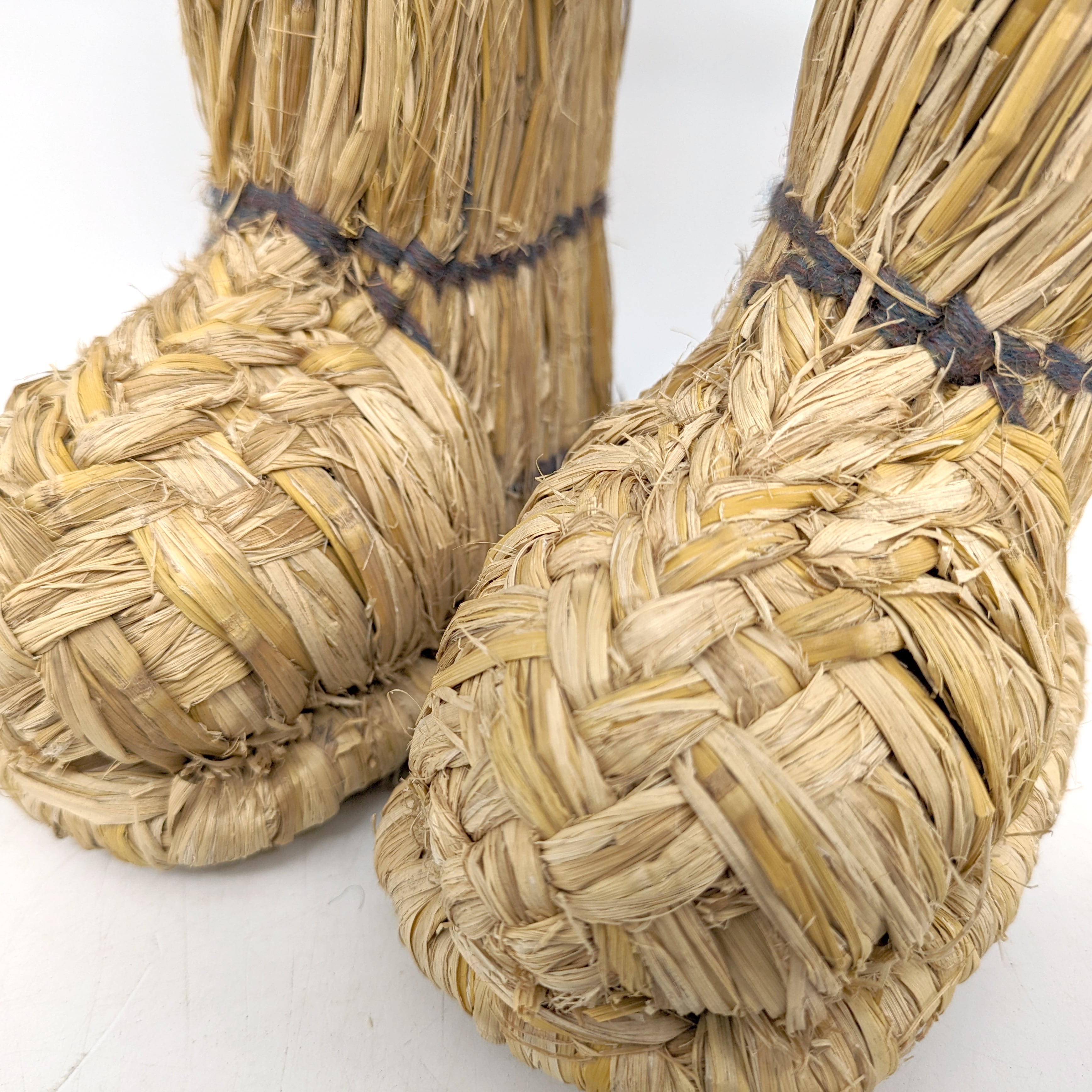 わらぐつ　わらくつ　藁くつ　藁靴　藁沓　民藝　民芸 藁靴・わらぐつ・藁沓・雪靴・古民具・インテリア・No.240218-20