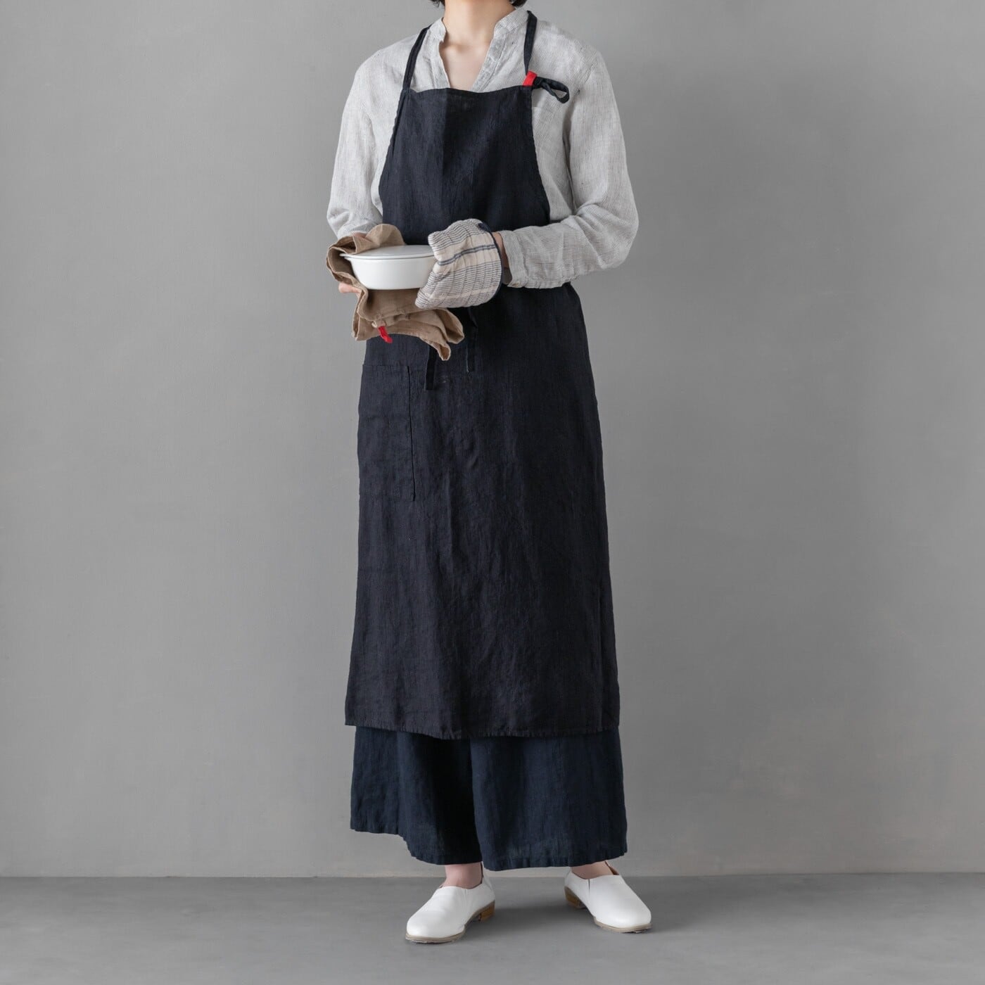 Lino e Lina リネン フルエプロン Manon（ノワール） | Zakka so-la