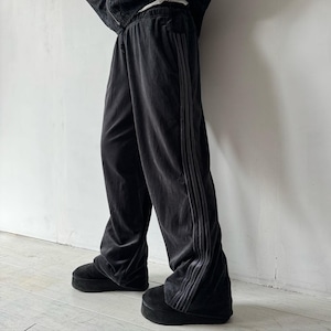 -adidas- line design velours pants